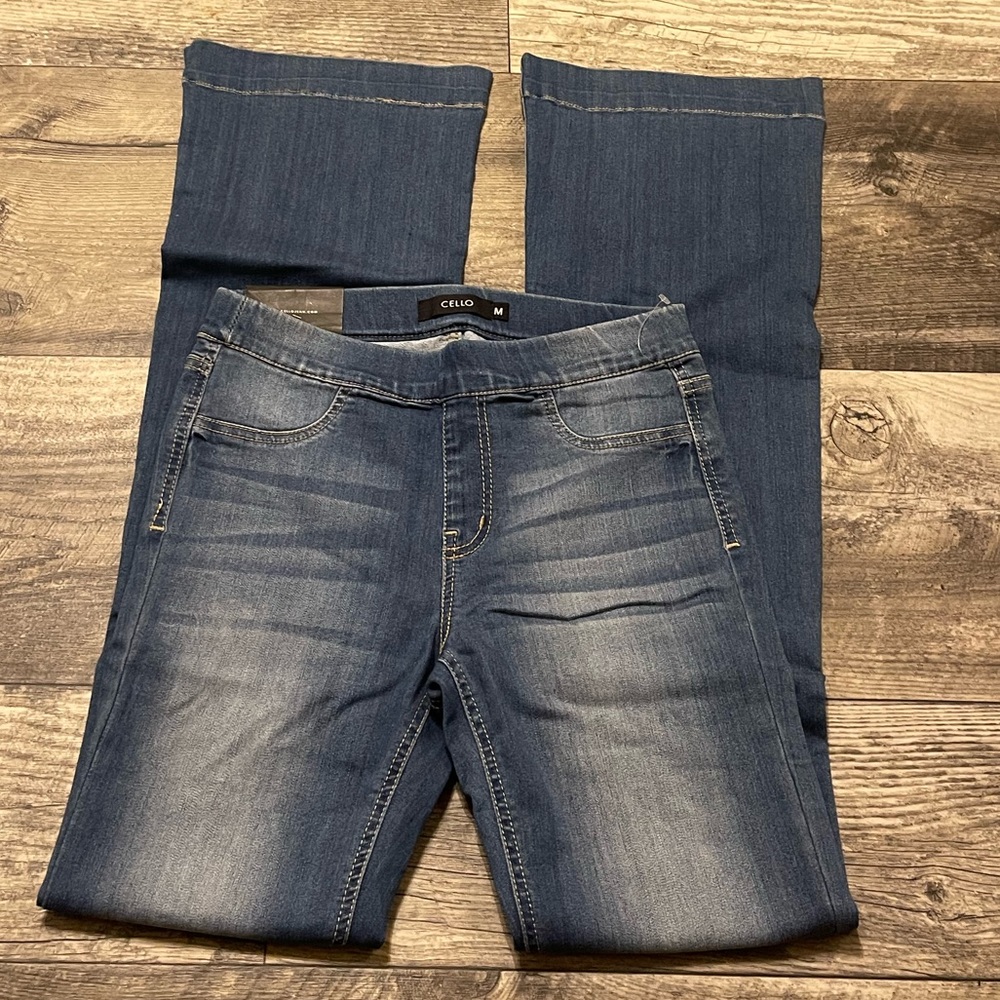 Cello Flare Jean